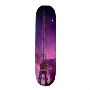 Skateboard Torre Eiffel en cielo de la sol
