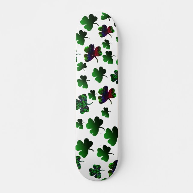Skateboard Trébol de Arcoíris Radiante (Anverso )