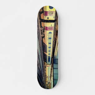 Skateboard Tren beige y marrón