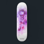 Skateboard *~* Tribal Shamán, Captador de Sueño Sagrado<br><div class="desc">* Western BOHO American Watercolor Abstract Dream Catcher Journey con encantadoras plumas como símbolo chamánico para un diseño nativo americano de Healer espiritual Healer o BOHEMIAM. * . *** Los colores son fuertes LAVENDER PURPLE y PINK MAGENTA. Hay espacio para la información de los medios sociales. Este espíritu basado en...</div>