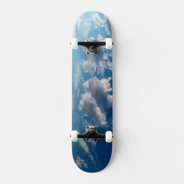 Skateboard Una cadena de nubes (Anverso)