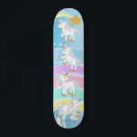 Skateboard Unicornios mágicos - Azul<br><div class="desc">🥇 UN DISEÑO ORIGINAL DE DERECHOS DE AUTOR DE Donna Siegrist SÓLO DISPONIBLE EN ZAZZLE! El patinador Unicorn tiene un fondo azul y un arcoiris colorido y unicornios listos para su personalización. ✔ NOTA: ¡SÓLO CAMBIA LAS ÁREAS DE PLANTILLA NECESARIAS! 😀 Si es necesario, puede eliminar el texto y empezar...</div>