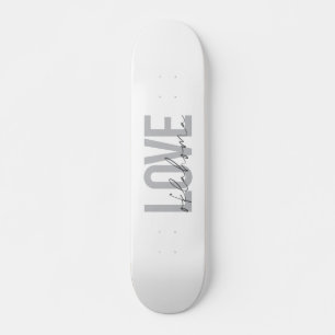 Skateboard Urbanos, modernos, sencillos, frescos diseños Love