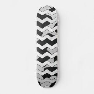 Skateboard Vaca de Chevron en blanco y negro