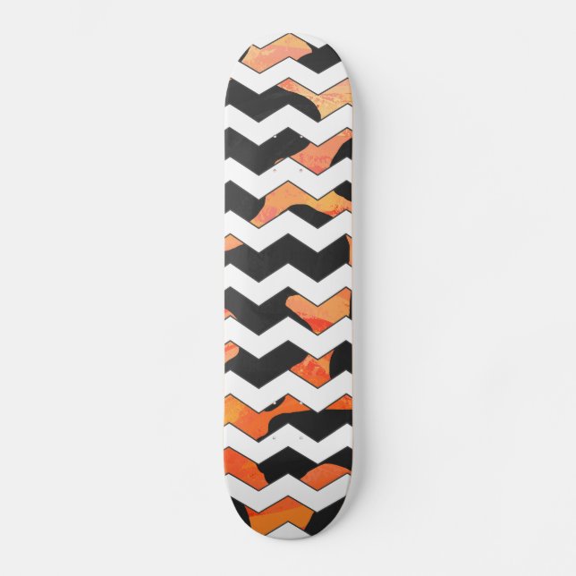 Skateboard Vaca Estampado de Chevron Negro y Naranja (Anverso)