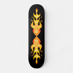 Skateboard Vector de llama chic en rojo naranja y amarillo so