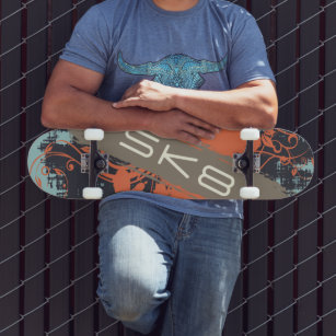 Skateboard Vino naranja con texto SK8