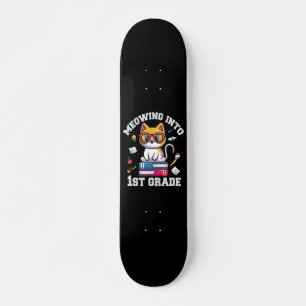 Skateboard Volver a ser un gato de primer grado gracioso