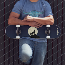 Skateboard Wolf Howling en el Ilustracion de la Luna Personal