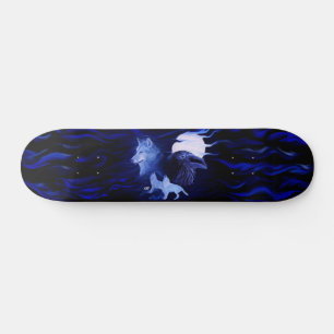 Skateboard Wolf y Raven con luna llena