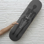 Skeleton gótico Guay Bones Skateboard Halloween<br><div class="desc">Desata a tu rebelde interior con este Skeleton negro y gris Silhouette Skeleton Skateboard. No es sólo cualquier tablero,  se merece tu nombre. Así que,  adelante y hazlo tu próximo viaje.</div>