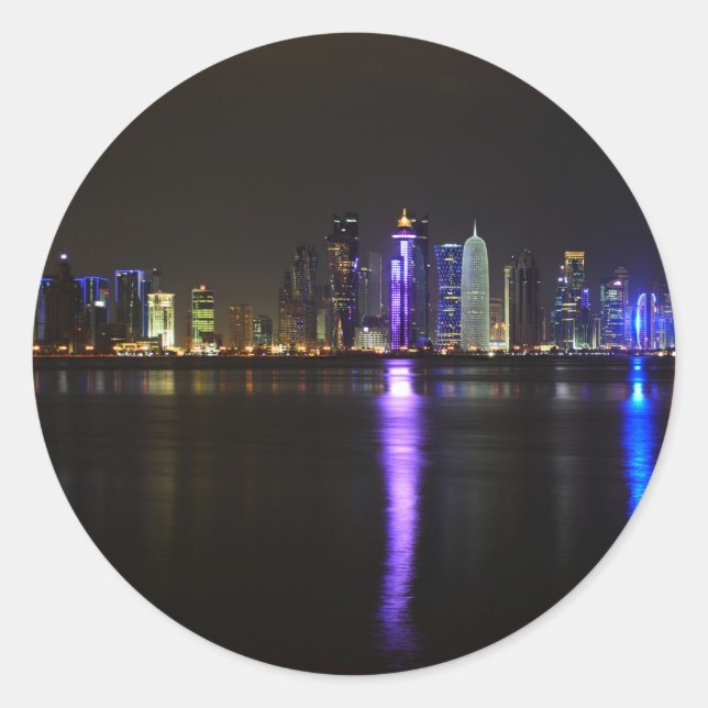 Skyline de Doha, Qatar en pegatina de la ronda noc (Anverso)