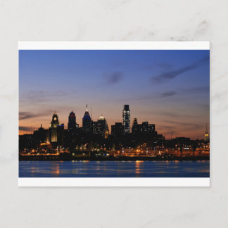 Skyline Filadelfia en la tarjeta postal Twilight