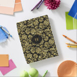 Smart Cover Para iPad Máscaras doradas brillantes sobre fondo negro<br><div class="desc">Elegantes damasquinadas florales de color dorado y brillante sobre fondo negro personalizado. Monograma de oro y negro y personalizable. El brillo es una ilusión digital y no un brillo real.</div>