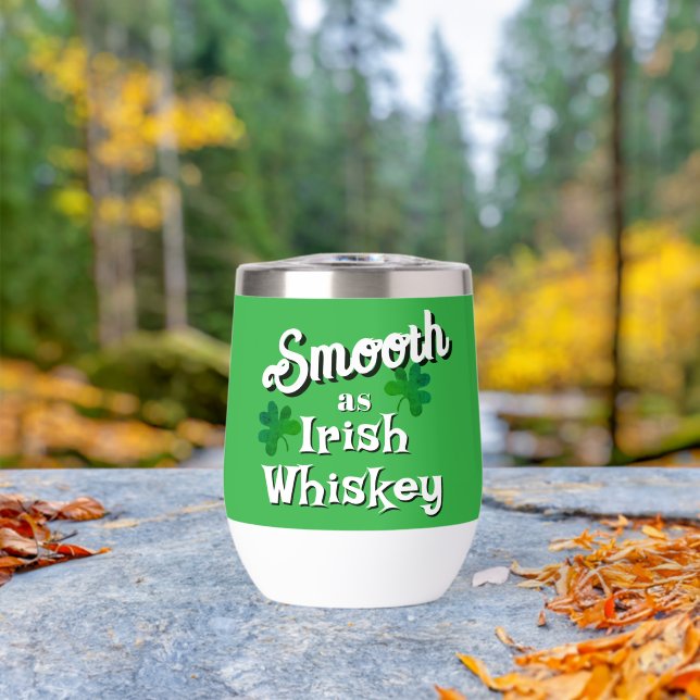 Smooth as Irish Whiskey Saint Patrick's Day (Al aire libre (girado))