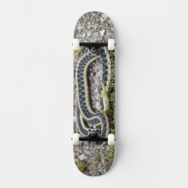 Snake 737" Skateboard