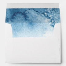 Sobre de nubes de invierno azul acuarela