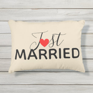 Solo con almohada exterior casada