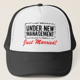 Solo gorras casados Bajo nueva dirección
