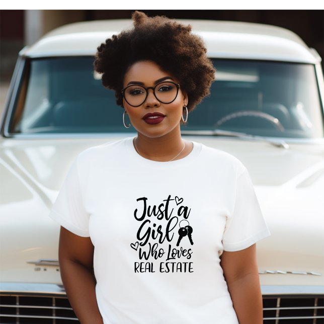 Solo un Chica que ama la camiseta inmobiliaria (Subido por el creador)