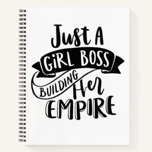 Sólo un jefe Chica construyendo su cuaderno Empire