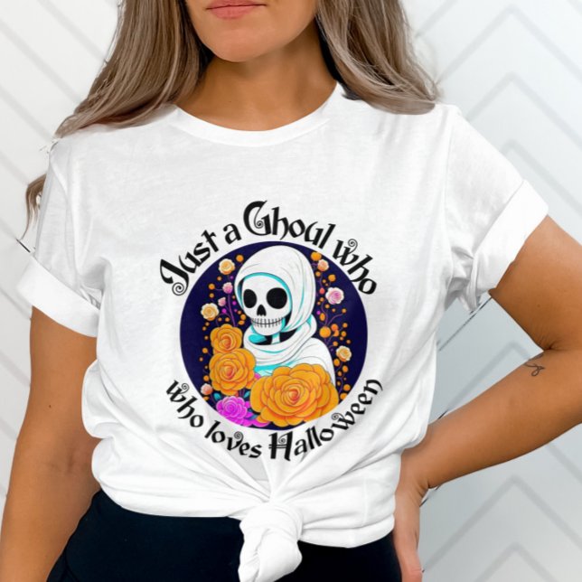Solo una chica que ama la camiseta gris de Hallowe (Subido por el creador)