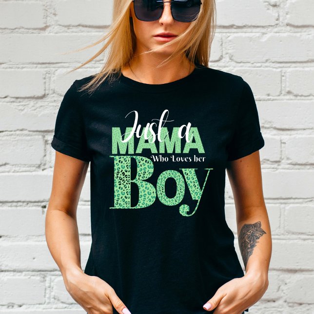Solo una mamá que ama su camiseta de niño (Subido por el creador)