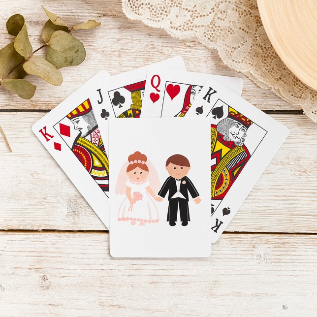 Solo una pareja casada jugando cartas (Subido por el creador)
