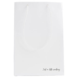 Solo una pequeña bolsa de regalo de tamaño mediano