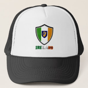 Sombrero de camionero de los brazos de la bandera