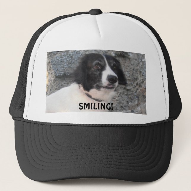 Sombrero Sprollie Visitando Castillo Sonriendo (Anverso)