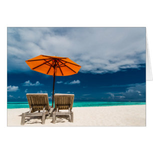 Sombrilla De Sol En Playa De Arena  Maldivas