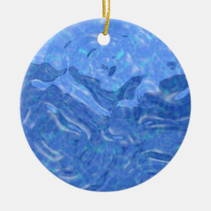 Soñando con el ornamento navideño de la piscina