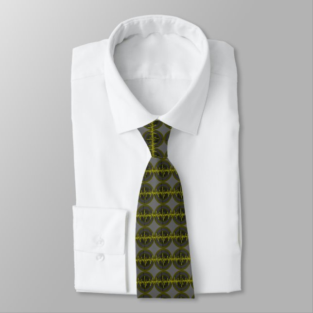 Sonido Amarillo Oscuro corbata gris (Atado)