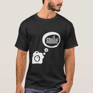 Sonríe divertido y lindo fotógrafo cámara camiseta