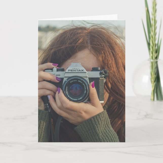 ¡SONRÍE! ¡ES TU CUMPLEAÑOS! CHICA CON TARJETA DE C (Anverso)