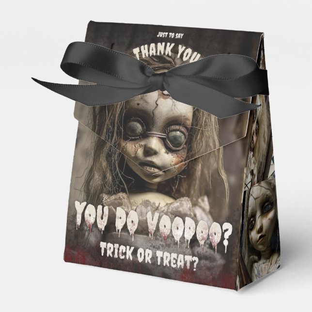 Sonriente caja de favoritos de Halloween con muñec (Front Side)