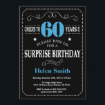 Sorpresa 60 cumpleaños invitación azul y negro<br><div class="desc">Sorpresa 60 cumpleaños Invitación Tipografía Azul y Negra.Pizarra. Fondo blanco y negro. Cumpleaños de adultos. Cumpleaños de hombres o mujeres. Invite a un niño o Chica Lady Teen Teenage Bday. 13a 15a 16a 18a 20a 30a 40a 50a 60a 70a 80a 90a 100a. Cualquier edad. Para más personalización, haga clic en...</div>