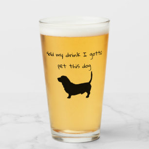 Sostén mi taza Tengo que acariciar este vidrio de