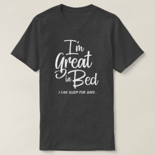 Soy grande en camiseta de la cama