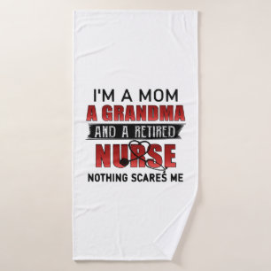 Soy una mamá, una abuela y una enfermera jubilada.