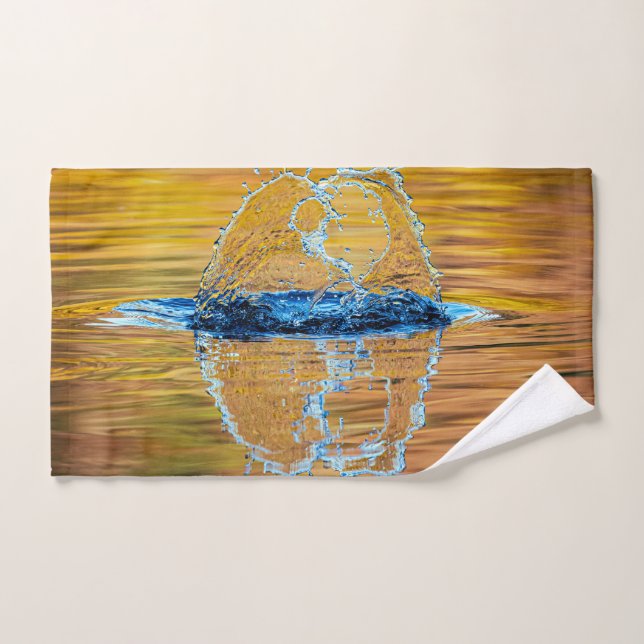Splash en la noche de otoño (Toalla de mano)