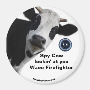 Spy Cow te mira el imán divertido del bombero Waco