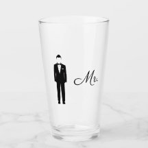 Sr. boda bebiendo vidrio