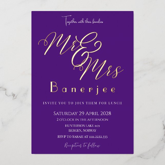 Sr. y Sra. Royal Purple Boda Invitación al Relieve (Anverso)