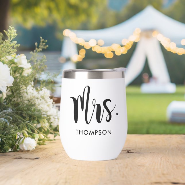 Sra. Modern Black Script Boda personalizada (Boda)