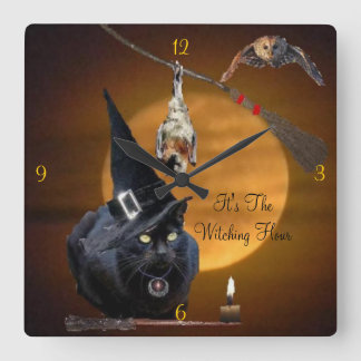 Su el reloj de pared Witching de la hora