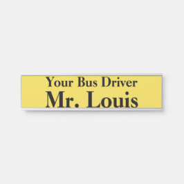 Su placa de identificación del conductor del