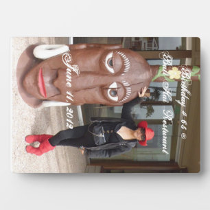 Su placa de memoria de cumpleaños