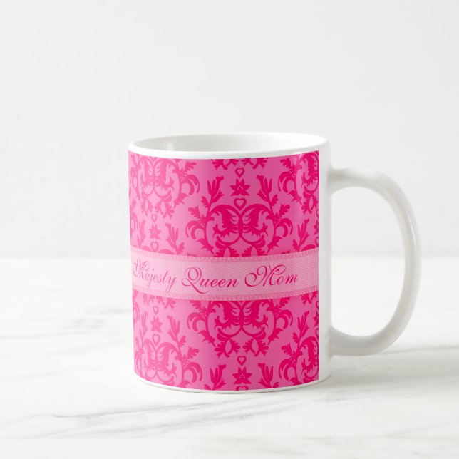 Su taza rosada real del damasco de la mamá de la (Derecha)